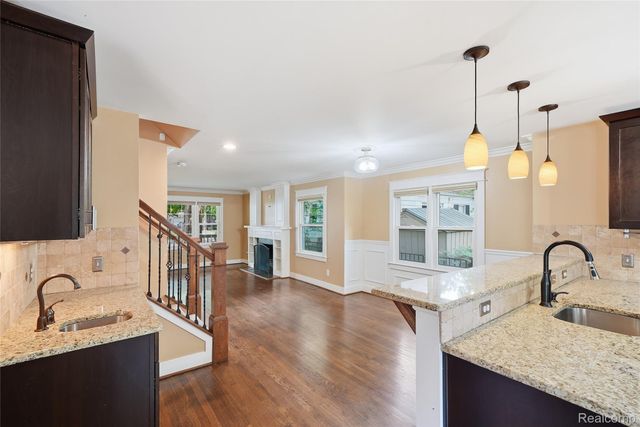 1223 Greenleaf Drive, Royal Oak, MI 48067
