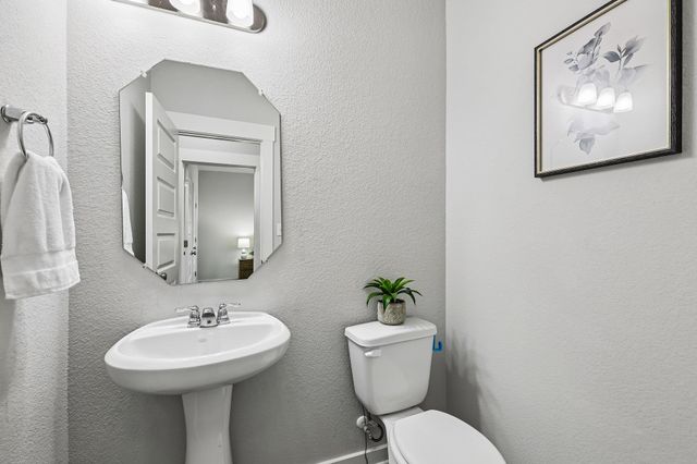 160 Syrah CT, Leander, TX 78641