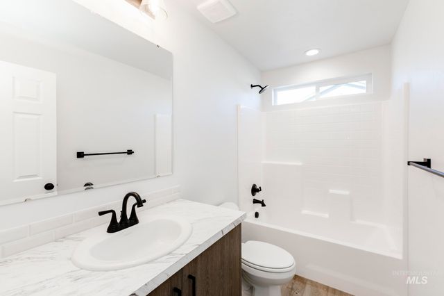 3117 S Maple Ranch Way, Nampa, ID 83686