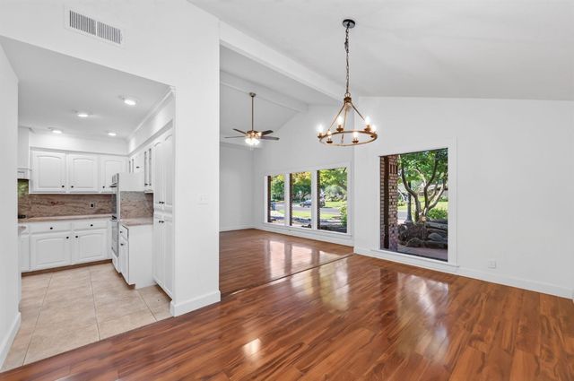 2527 W San Madele Avenue, Fresno, CA 93711