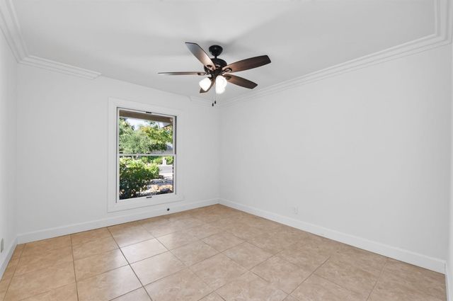 2527 W San Madele Avenue, Fresno, CA 93711