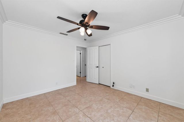 2527 W San Madele Avenue, Fresno, CA 93711