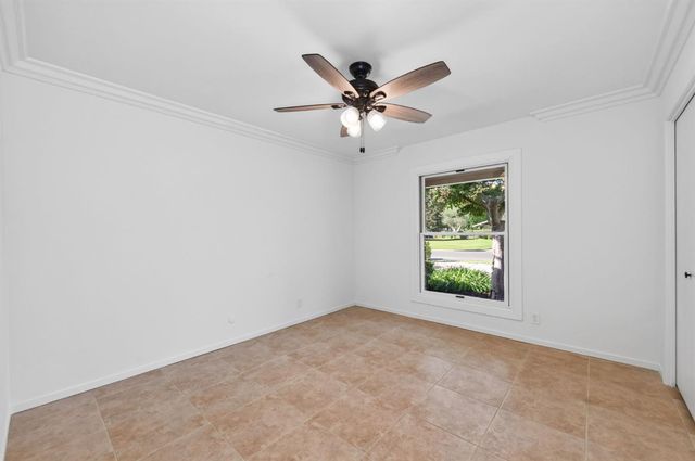 2527 W San Madele Avenue, Fresno, CA 93711