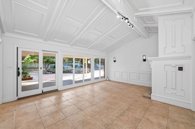 2527 W San Madele Avenue, Fresno, CA 93711