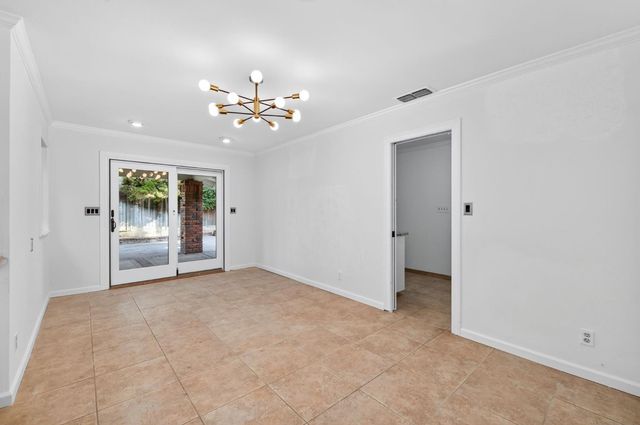 2527 W San Madele Avenue, Fresno, CA 93711