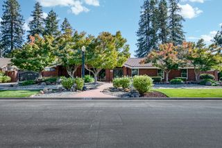 2527 W San Madele Avenue, Fresno, CA 93711