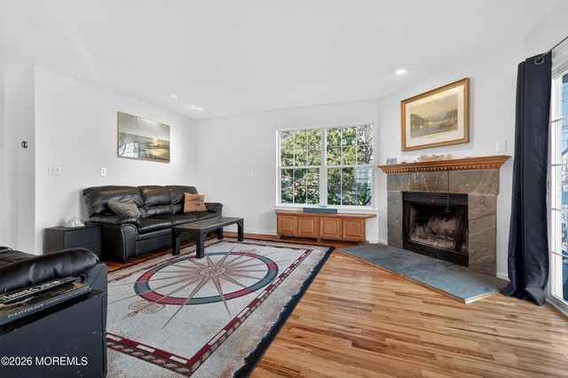 11 Huddy Avenue, Highlands, NJ 07732