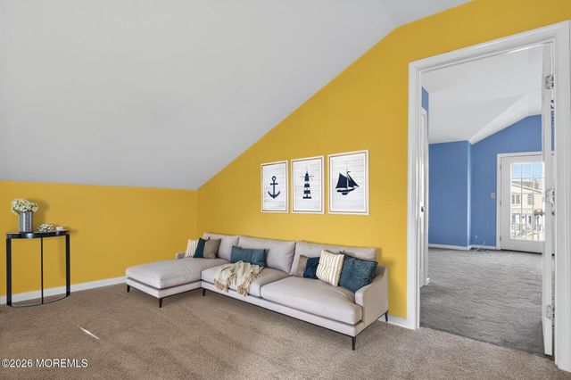 11 Huddy Avenue, Highlands, NJ 07732