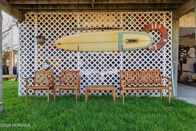 11 Huddy Avenue, Highlands, NJ 07732