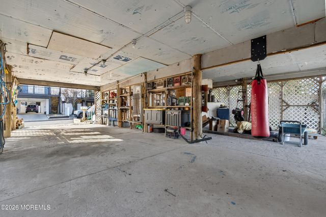 11 Huddy Avenue, Highlands, NJ 07732