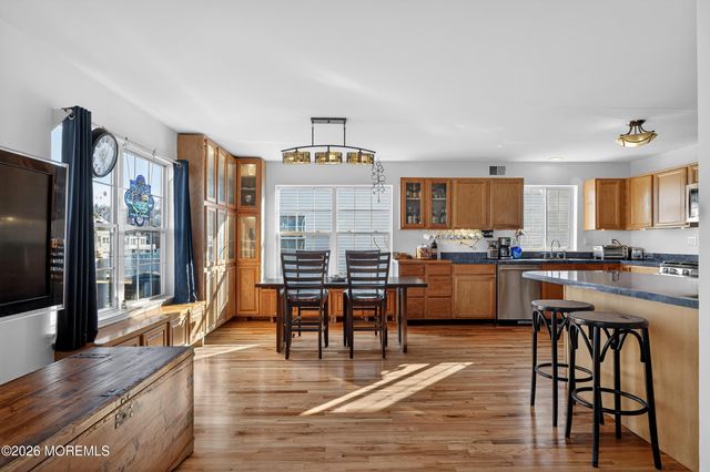 11 Huddy Avenue, Highlands, NJ 07732