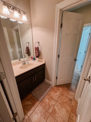 633 Jackson Rd, Portland, TN 37148