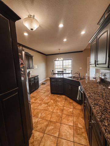 633 Jackson Rd, Portland, TN 37148