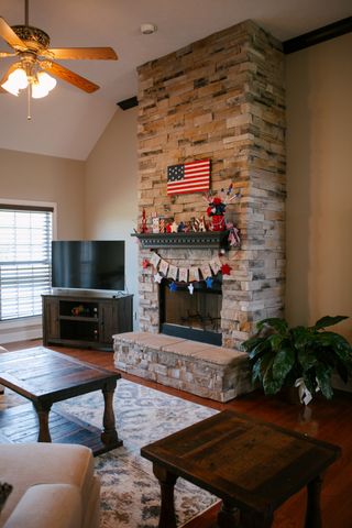633 Jackson Rd, Portland, TN 37148