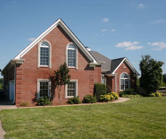 633 Jackson Rd, Portland, TN 37148