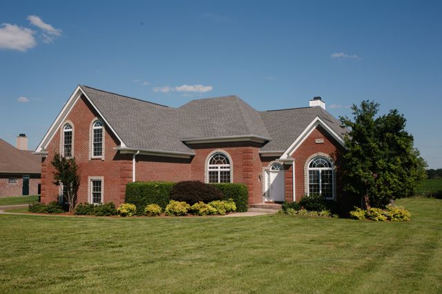 633 Jackson Rd, Portland, TN 37148