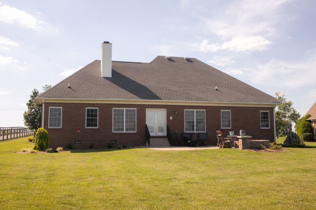 633 Jackson Rd, Portland, TN 37148