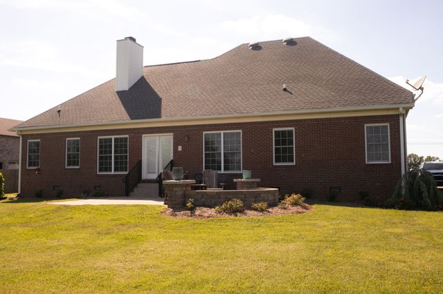 633 Jackson Rd, Portland, TN 37148