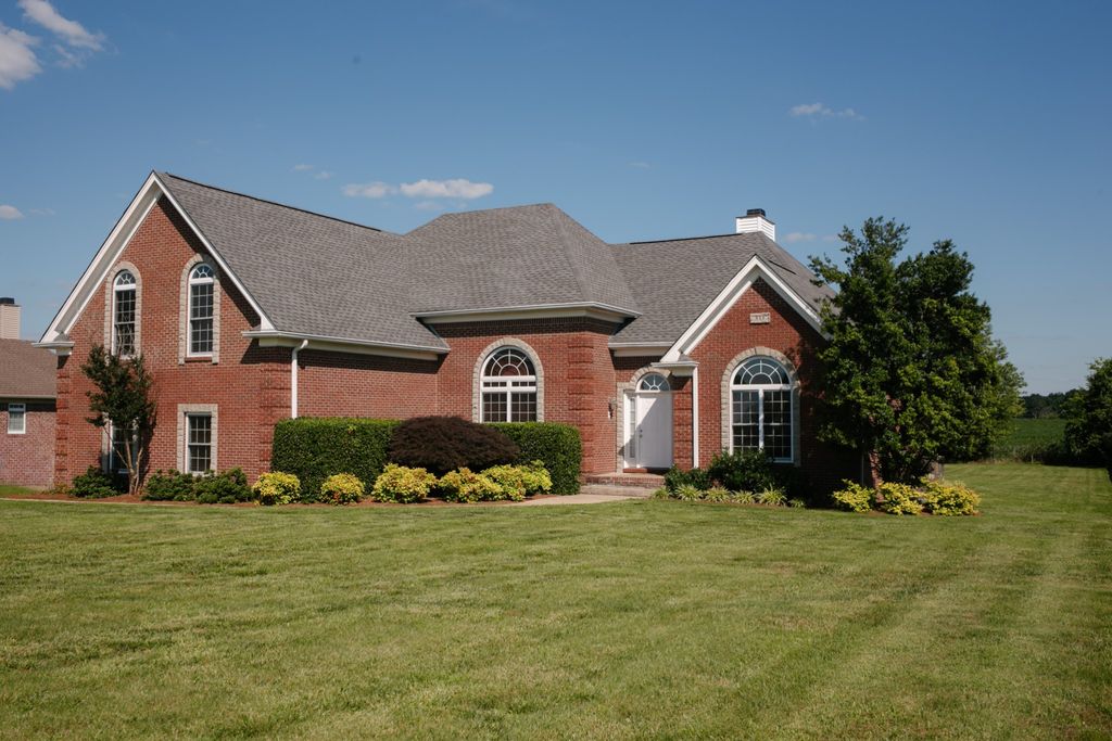 633 Jackson Rd, Portland, TN 37148