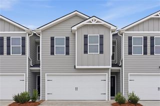 214 Norchester Avenue, Hogansville, GA 30230