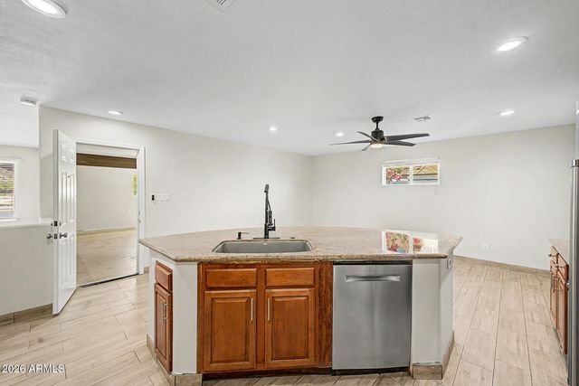 3224 E SWEETWATER Avenue, Phoenix, AZ 85032