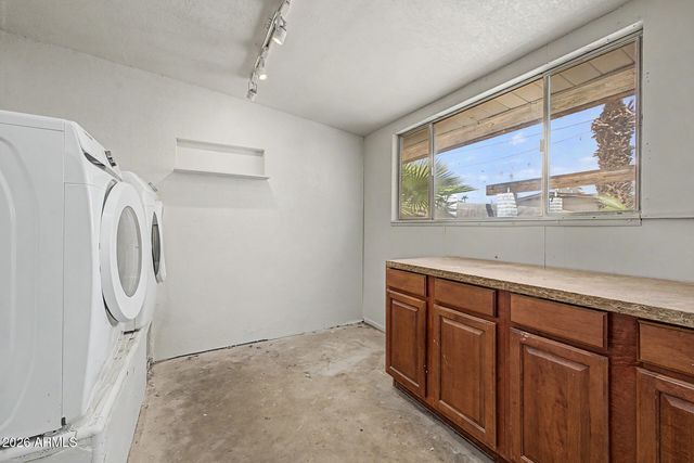 3224 E SWEETWATER Avenue, Phoenix, AZ 85032