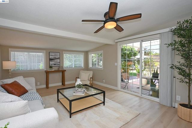 8514 Newry Pl, Dublin, CA 94568