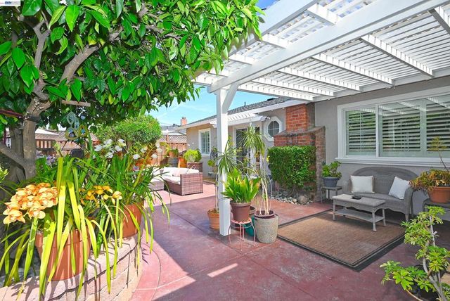 8514 Newry Pl, Dublin, CA 94568