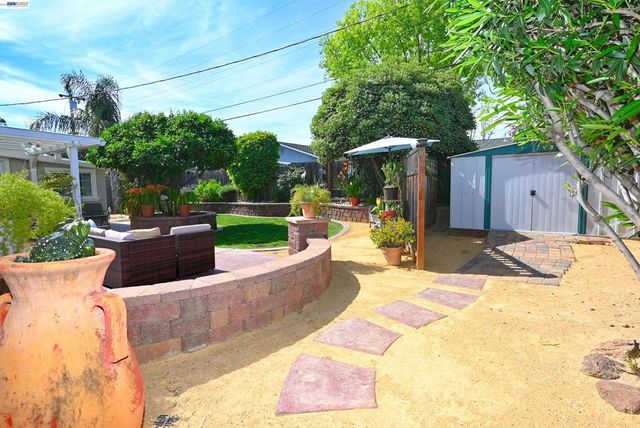 8514 Newry Pl, Dublin, CA 94568