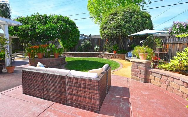 8514 Newry Pl, Dublin, CA 94568