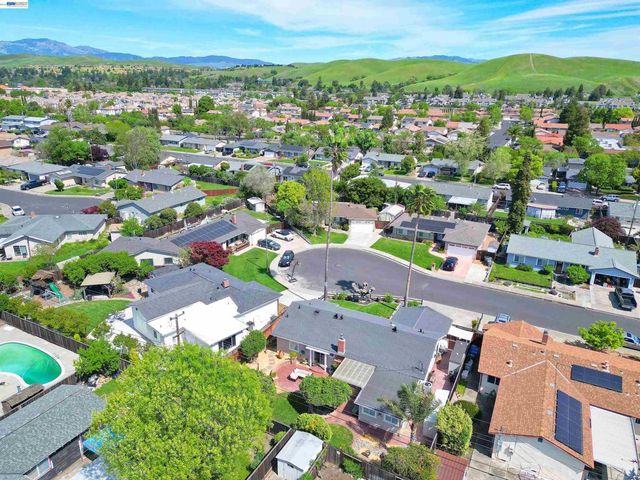 8514 Newry Pl, Dublin, CA 94568