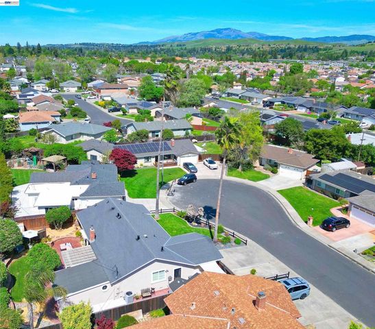 8514 Newry Pl, Dublin, CA 94568