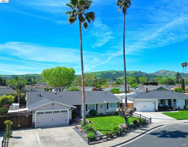 8514 Newry Pl, Dublin, CA 94568