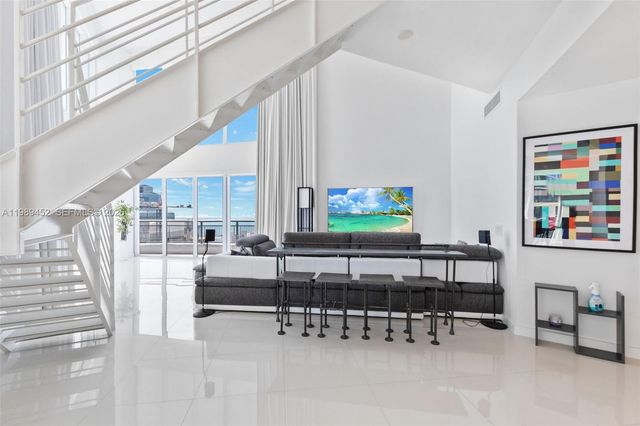 60 SW 13th St 3800, Miami, FL 33130