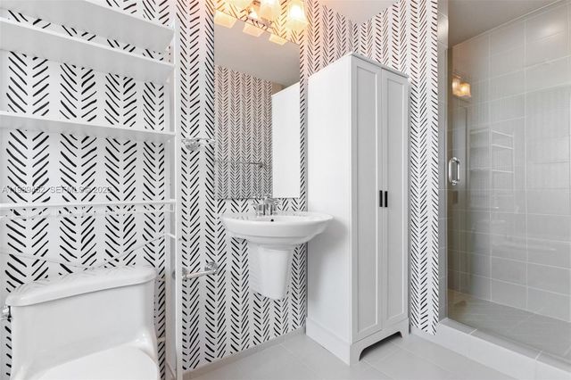 60 SW 13th St 3800, Miami, FL 33130