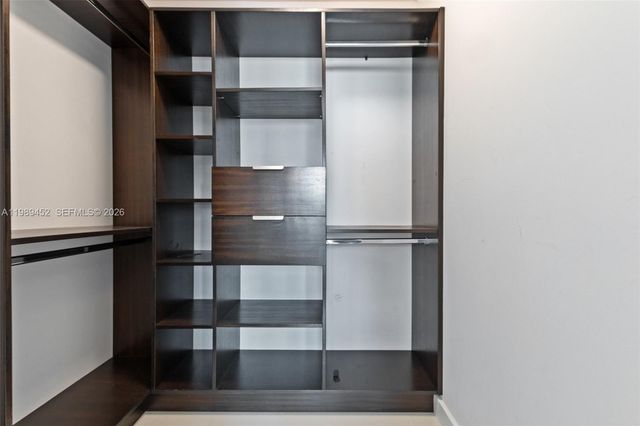 60 SW 13th St 3800, Miami, FL 33130