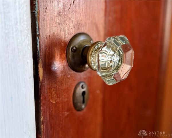 117 Valleyview Drive, Dayton, OH 45405