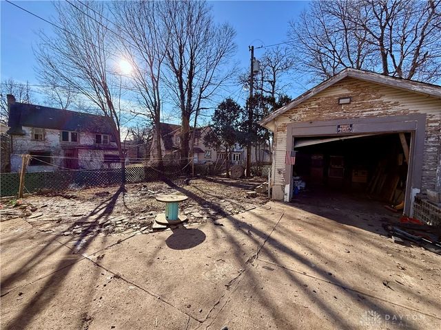 117 Valleyview Drive, Dayton, OH 45405