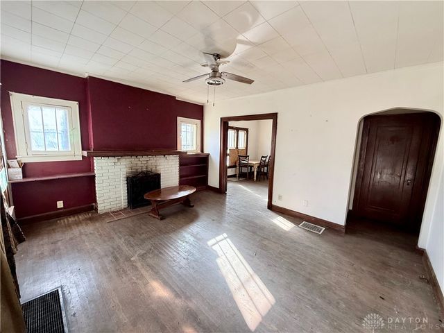 117 Valleyview Drive, Dayton, OH 45405