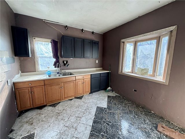 117 Valleyview Drive, Dayton, OH 45405