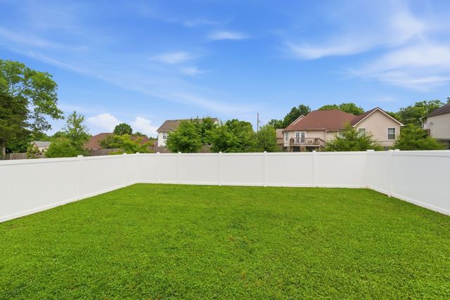 744 Caraway Ln, Nashville, TN 37211