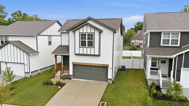 744 Caraway Ln, Nashville, TN 37211