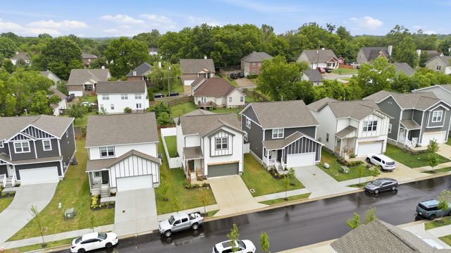 744 Caraway Ln, Nashville, TN 37211