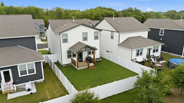 744 Caraway Ln, Nashville, TN 37211