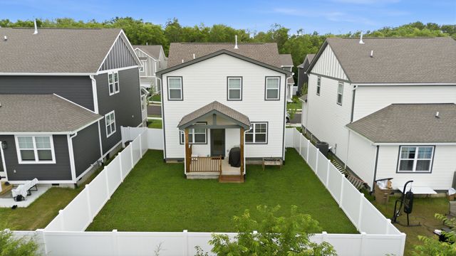 744 Caraway Ln, Nashville, TN 37211
