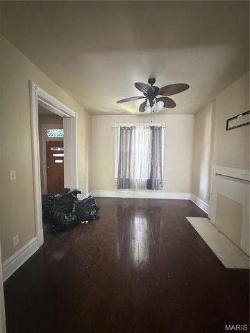 5218 Lotus Avenue, St Louis, MO 63113