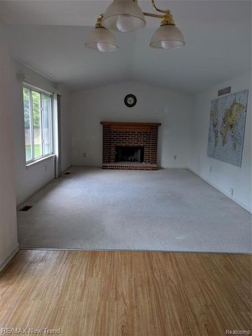 25871 Trestle, Novi, MI 48375