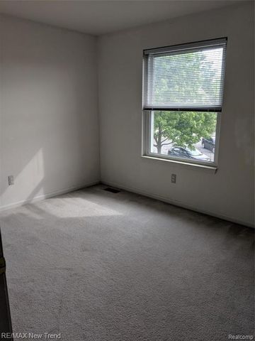 25871 Trestle, Novi, MI 48375