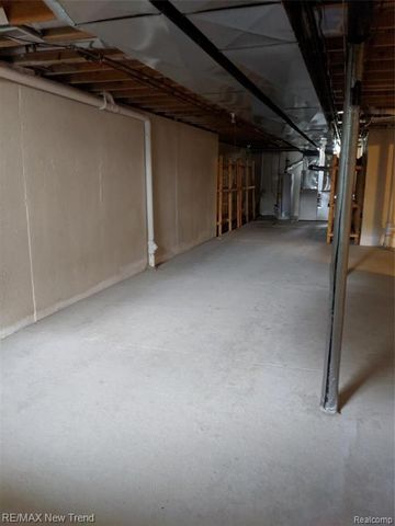 25871 Trestle, Novi, MI 48375