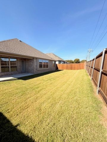 2421 Stardust Trail, Venus, TX 76009